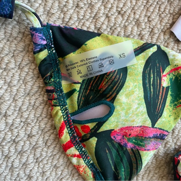 Shein 3-Piece Floral Bikini Set Size XS - Picture 8 of 9